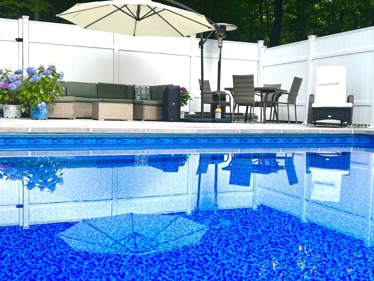 Amazing Poconos House . Sauna/Hot Tub/Private Pool East Stroudsburg Zewnętrze zdjęcie