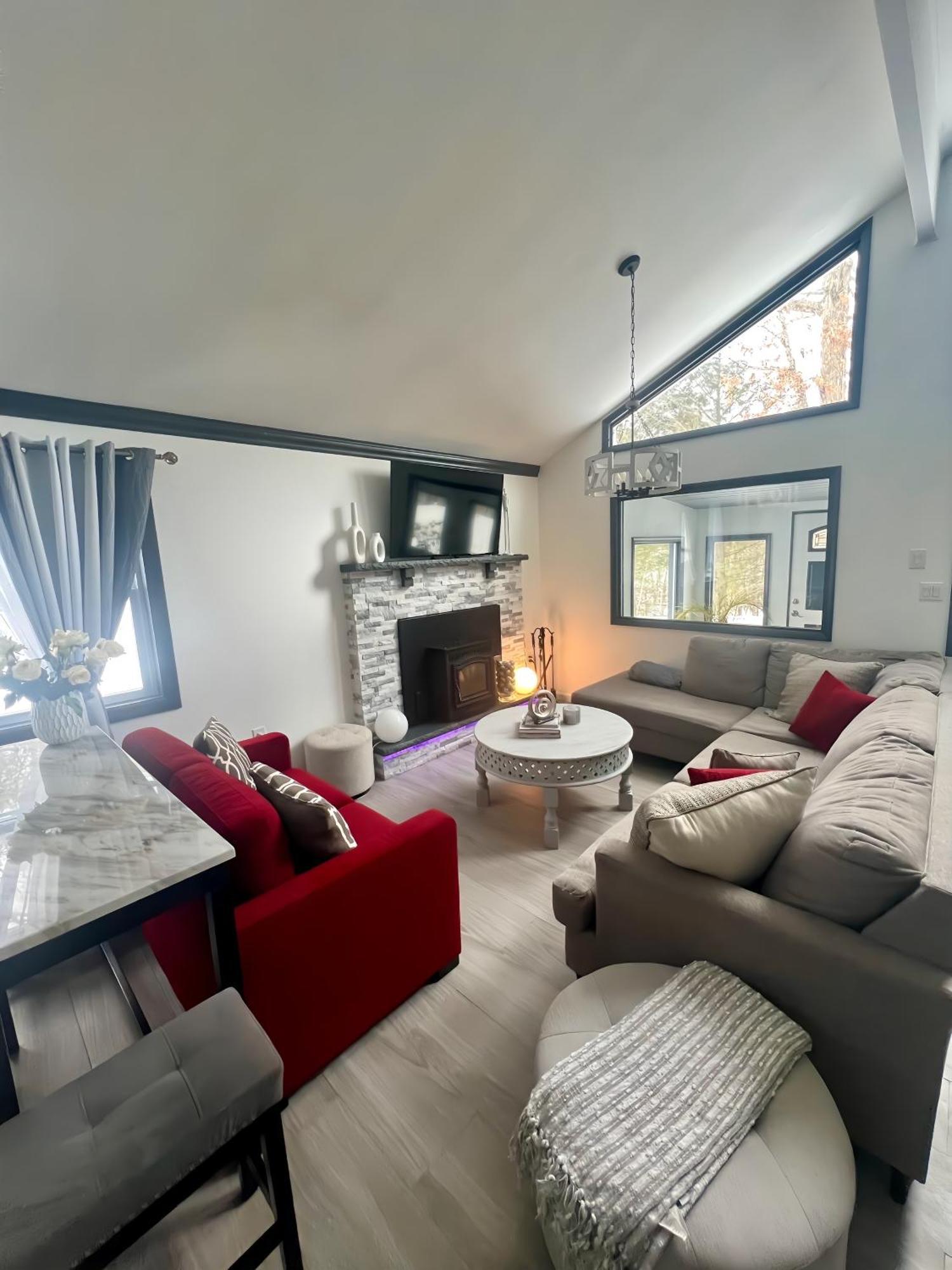 Amazing Poconos House . Sauna/Hot Tub/Private Pool East Stroudsburg Zewnętrze zdjęcie